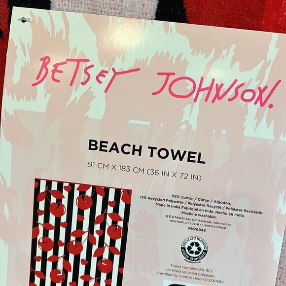 Betsey Johnson Red and Black Beach Towel - Picture 2 of 2